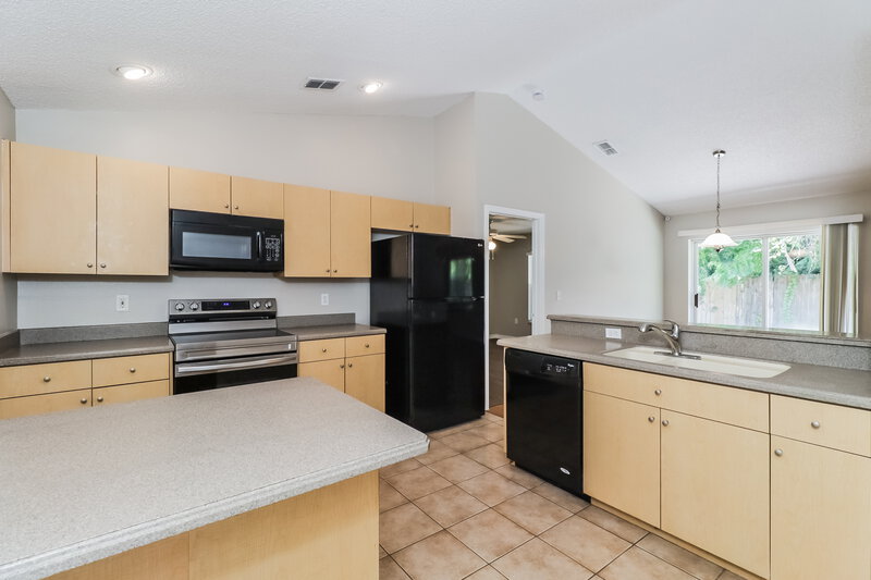 2,035/Mo, 4519 Weasel Dr New Port Richey, FL 34653 Kitchen View 2