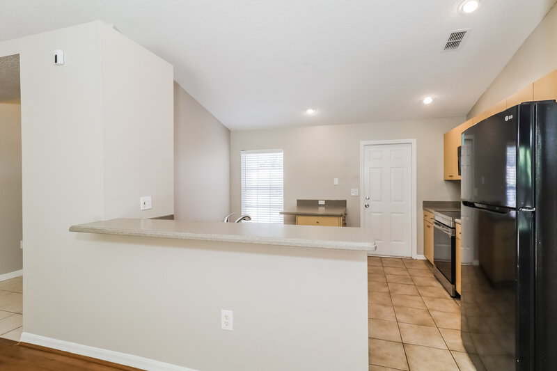 2,035/Mo, 4519 Weasel Dr New Port Richey, FL 34653 Kitchen View 3