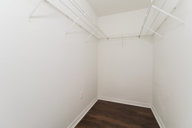 2,035/Mo, 4519 Weasel Dr New Port Richey, FL 34653 Walk In Closet View