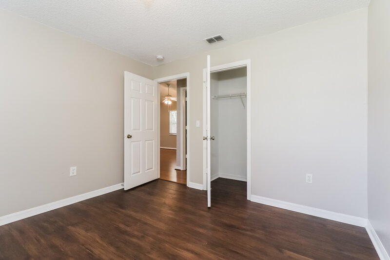 2,035/Mo, 4519 Weasel Dr New Port Richey, FL 34653 Bedroom View
