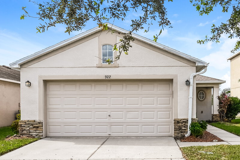 1,955/Mo, 922 Seminole Sky Dr Ruskin, FL 33570 External View