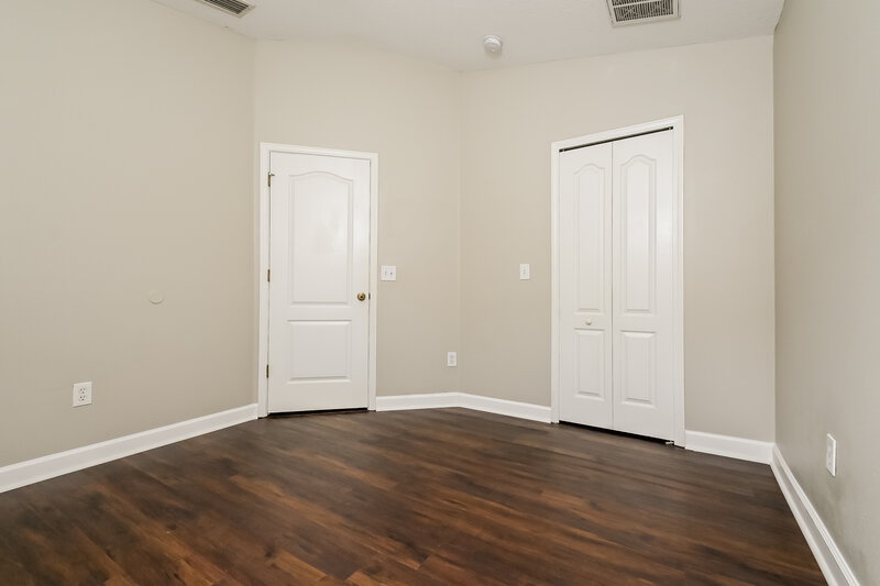 1,955/Mo, 922 Seminole Sky Dr Ruskin, FL 33570 Bedroom View