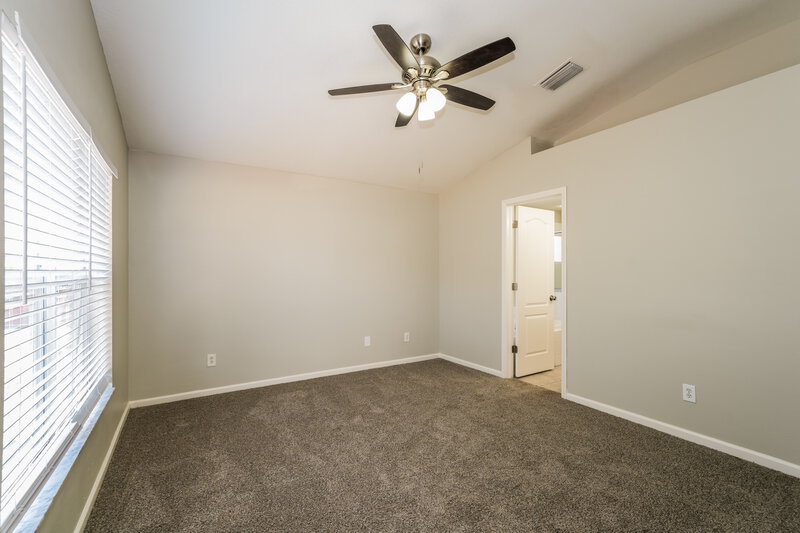 2,280/Mo, 12534 Herons Path Pl Riverview, FL 33578 Main Bedroom View