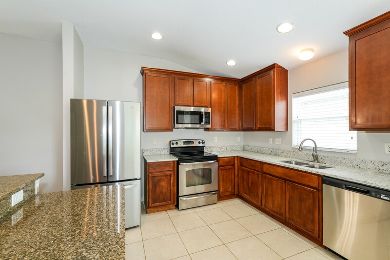 2,085/Mo, 3636 Grecko Dr Wesley Chapel, FL 33543 Kitchen View