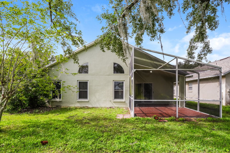 2,190/Mo, 8606 Baneberry Ct Tampa, FL 33647 Rear View