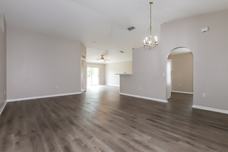 1,780/Mo, 1410 Alhambra Crest Dr Ruskin, FL 33570 Dining Room View