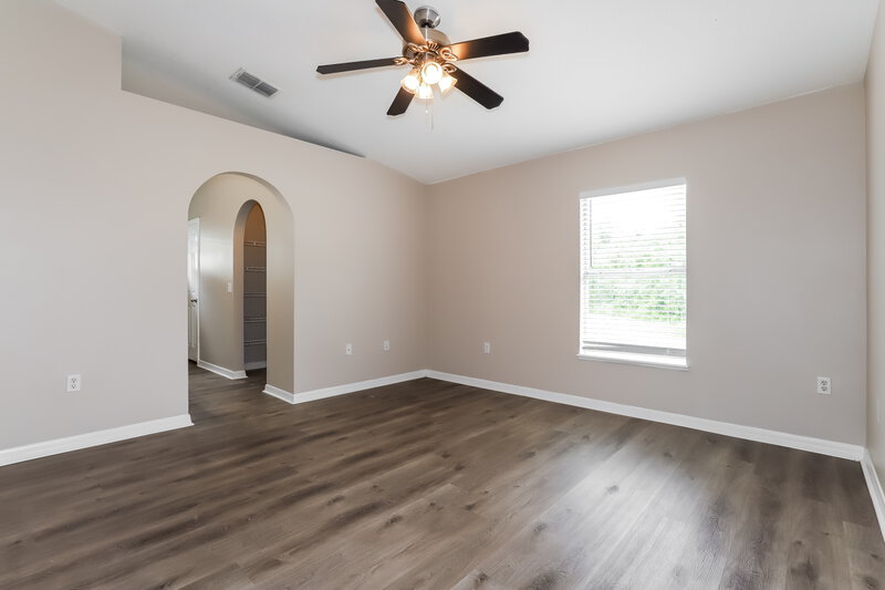 1,780/Mo, 1410 Alhambra Crest Dr Ruskin, FL 33570 Main Bedroom View