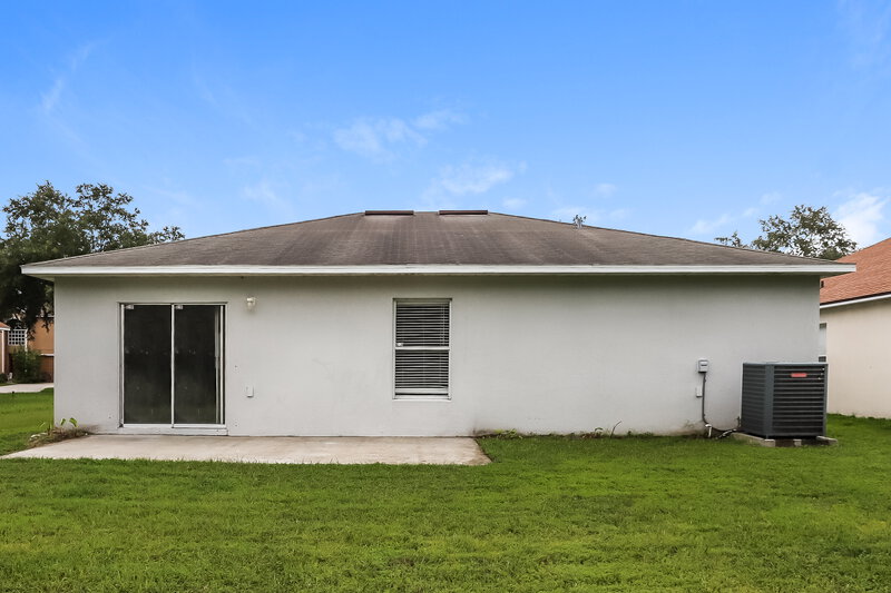 1,780/Mo, 1410 Alhambra Crest Dr Ruskin, FL 33570 Rear View