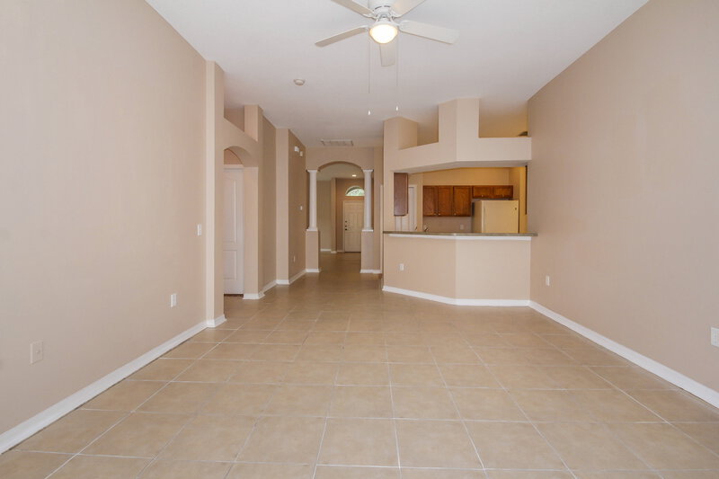 2,365/Mo, 11439 Weston Course Loop Riverview, FL 33579 Living Room View