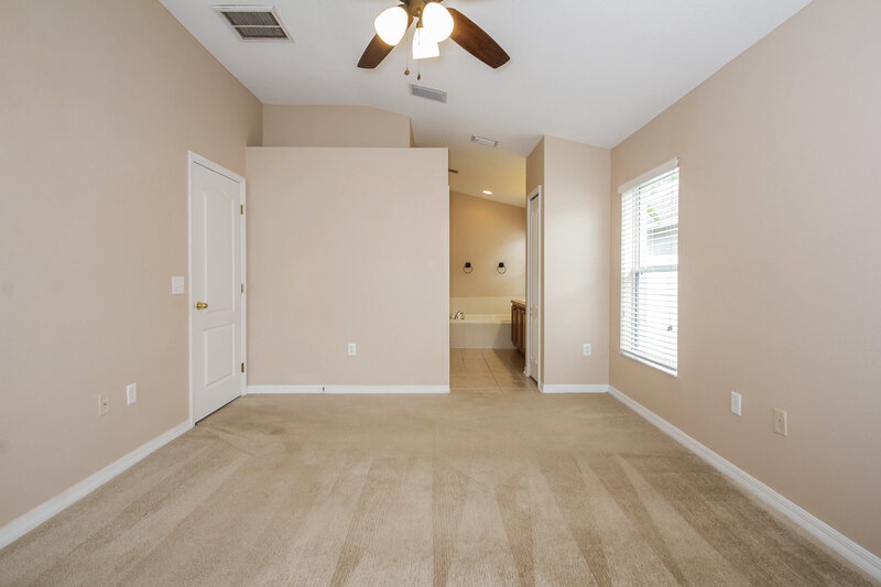 2,365/Mo, 11439 Weston Course Loop Riverview, FL 33579 Master Bedroom View 2