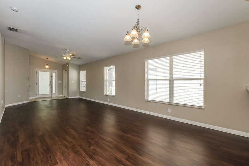 1,765/Mo, 7804 Maroon Peak Dr Ruskin, FL 33573 Dining Room View 2