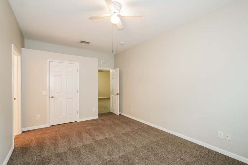 2,150/Mo, 15819 Stags Leap Dr Lutz, FL 33559 Main Bedroom View 2
