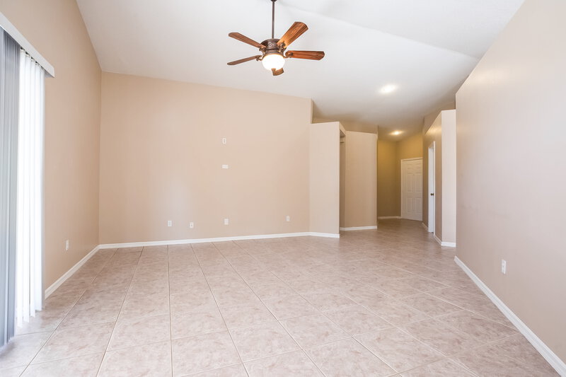 2,385/Mo, 1918 Erin Brooke Dr Valrico, FL 33594 Living Room View