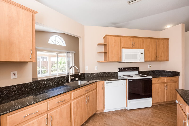 2,385/Mo, 1918 Erin Brooke Dr Valrico, FL 33594 Kitchen View 2