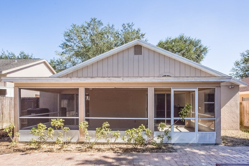 2,385/Mo, 1918 Erin Brooke Dr Valrico, FL 33594 Rear View