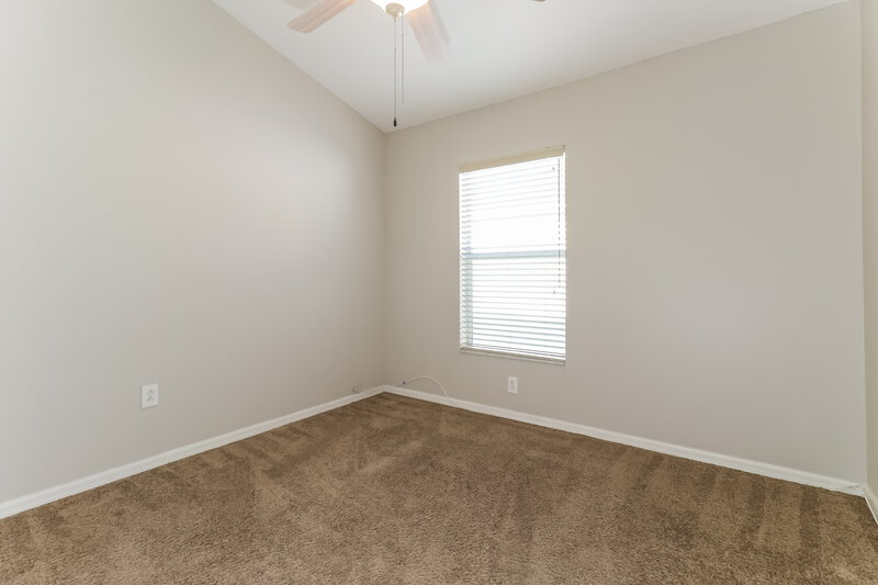 2,685/Mo, 9912 Riverchase Dr New Port Richey, FL 34655 Bedroom View 2