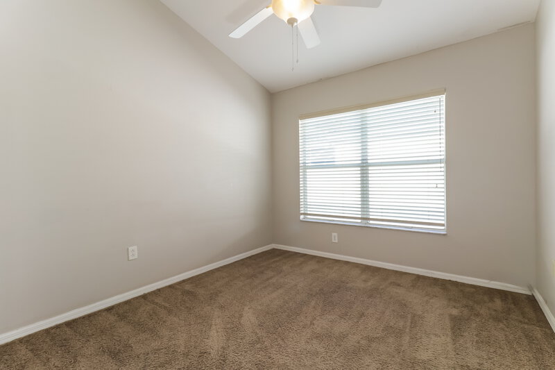 2,685/Mo, 9912 Riverchase Dr New Port Richey, FL 34655 Bedroom View 3