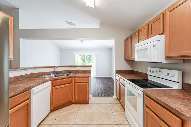 2,340/Mo, 3200 Bellericay Ln Land O' Lakes, FL 34638 Breakfast Nooki View