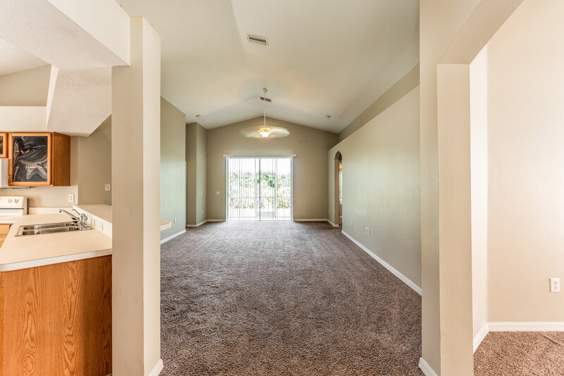 2,530/Mo, 10038 Creek Bluff Dr Riverview, FL 33578 Living Room View