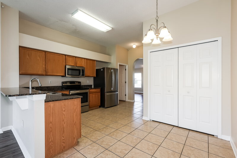 2,065/Mo, 11011 Whitecap Dr Riverview, FL 33579 Dining Room View