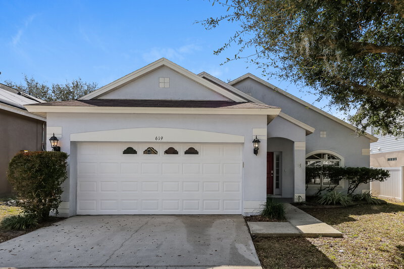 2,010/Mo, 619 Wave Crest Cir Valrico, FL 33594 External View