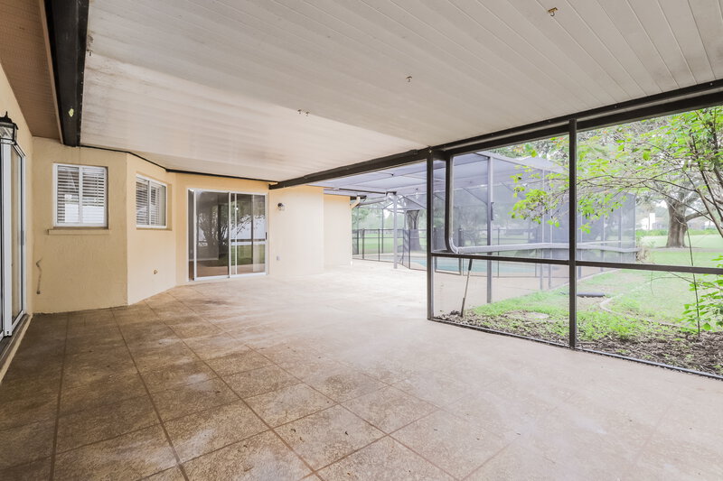 4,470/Mo, 2612 Brianholly Dr Valrico, FL 33596 Sun Room View