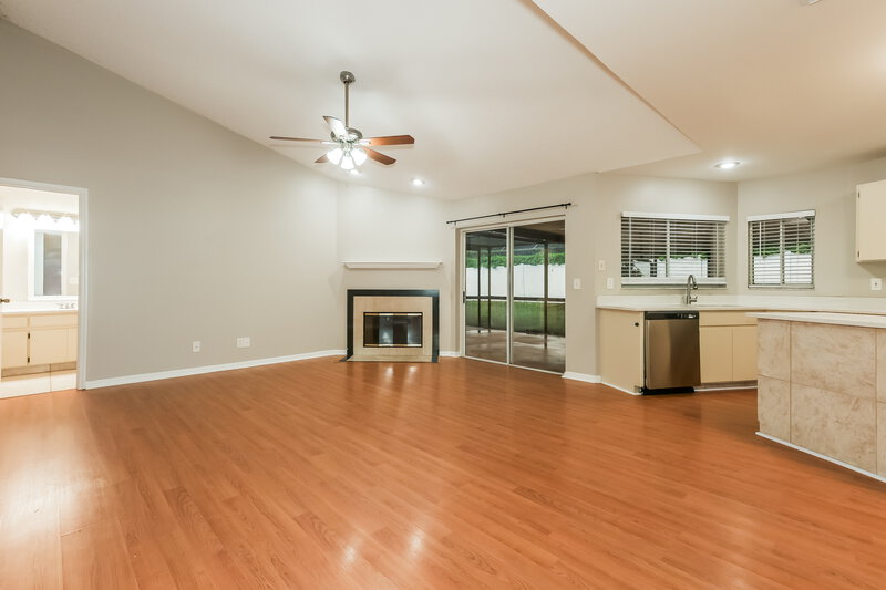 2,850/Mo, 2612 Brianholly Dr Valrico, FL 33596 Family Room View 2