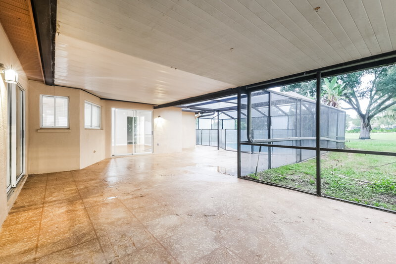 2,850/Mo, 2612 Brianholly Dr Valrico, FL 33596 Sun Room View