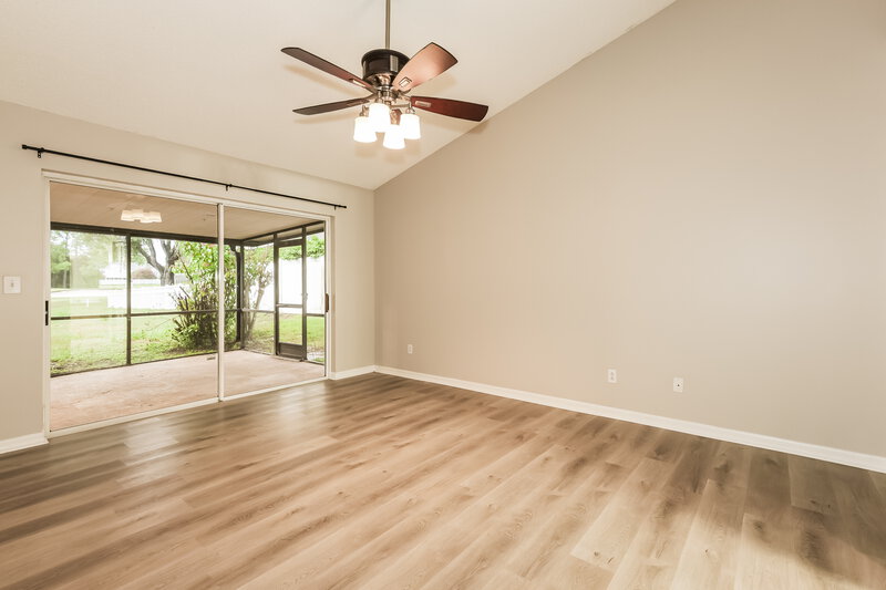2,850/Mo, 2612 Brianholly Dr Valrico, FL 33596 Main Bedroom View