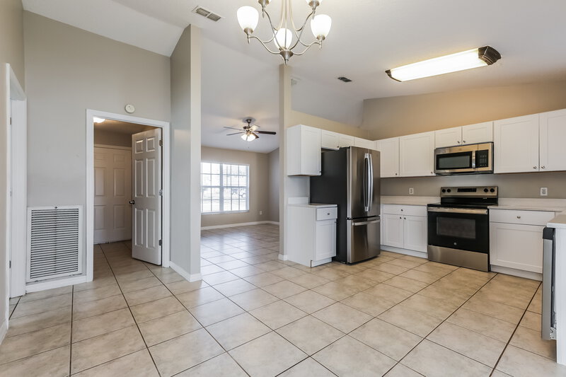1,900/Mo, 3061 Jordan Heights Ct Lakeland, FL 33810 Dining Room View 2