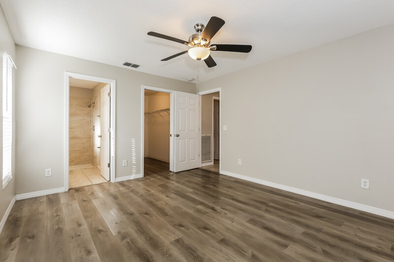 1,900/Mo, 3061 Jordan Heights Ct Lakeland, FL 33810 Main Bedroom View 2