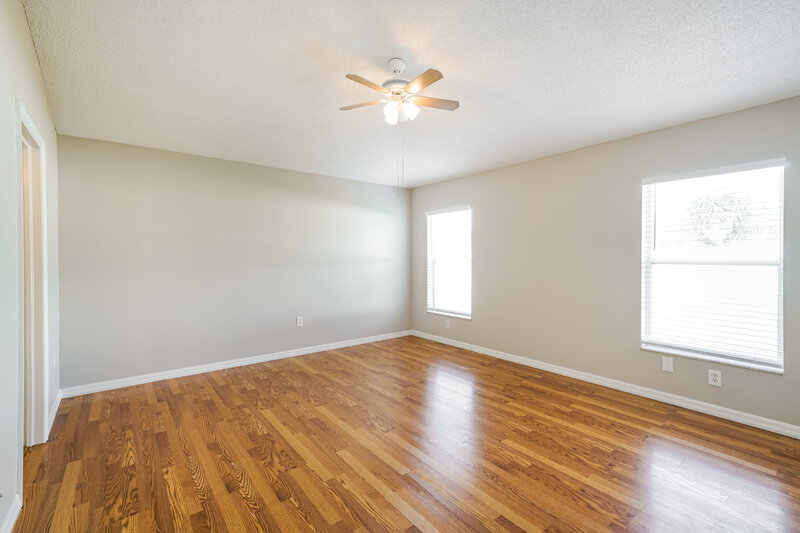 2,250/Mo, 1637 Totem Pole Way Lutz, FL 33559 Main Bedroom View