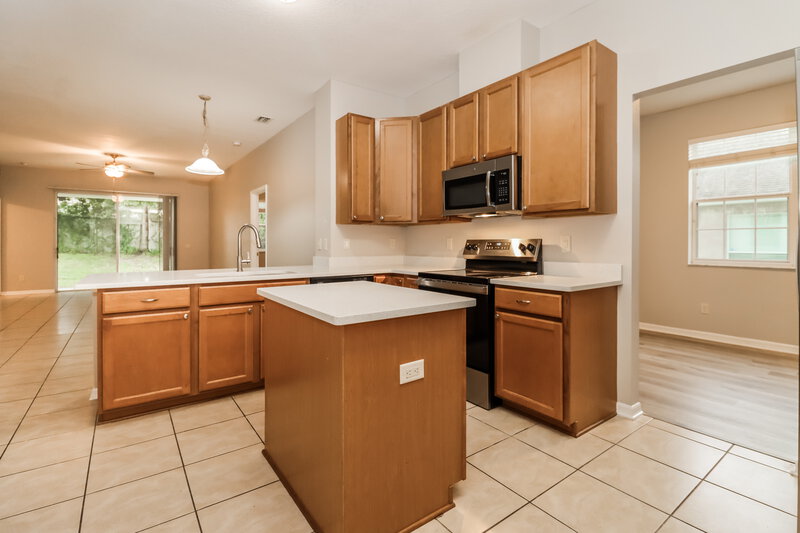 2,380/Mo, 1421 Main St Valrico, FL 33594 Kitchen View 2
