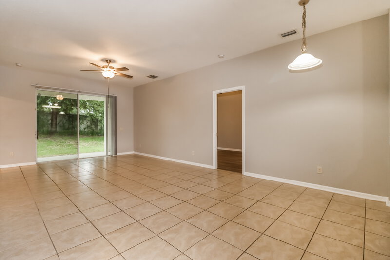 2,380/Mo, 1421 Main St Valrico, FL 33594 Den View