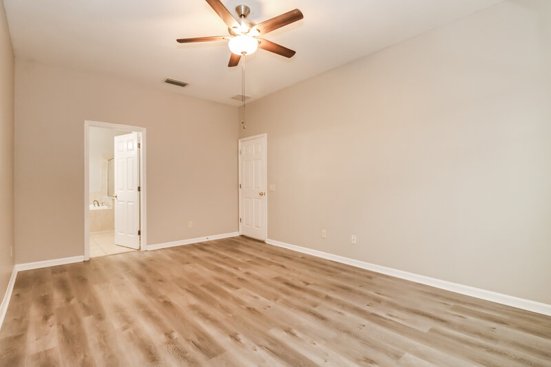 2,380/Mo, 1421 Main St Valrico, FL 33594 Main Bedroom View