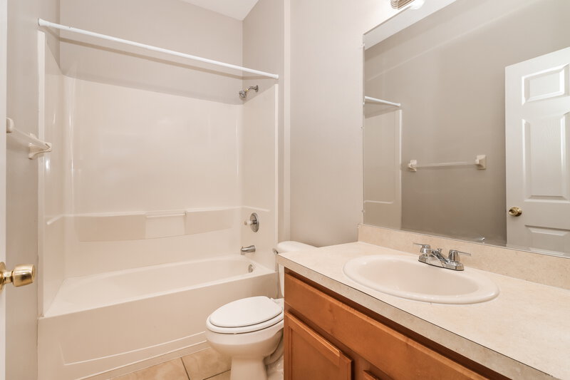 2,380/Mo, 1421 Main St Valrico, FL 33594 Bathroom View