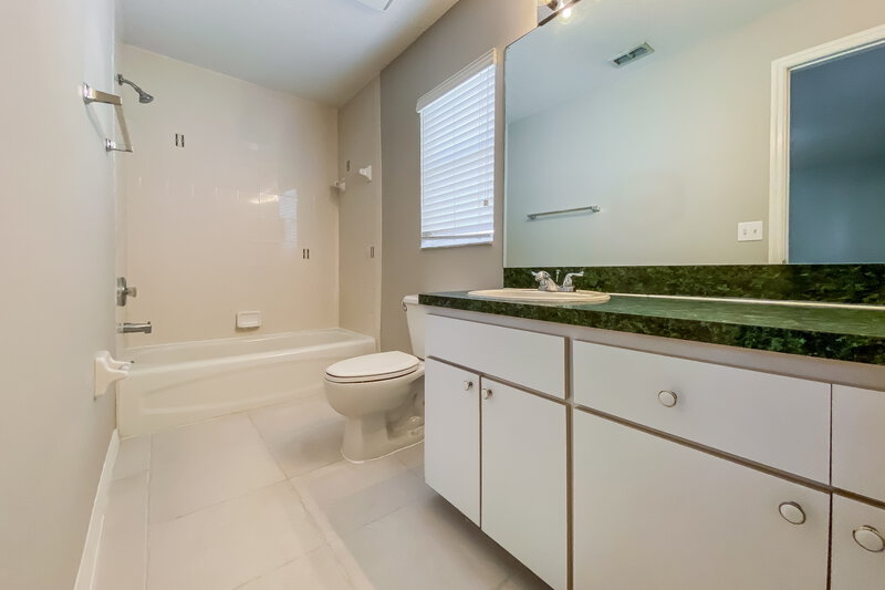 1,980/Mo, 7830 Barclay Rd New Port Richey, FL 34654 Master Bathroom View