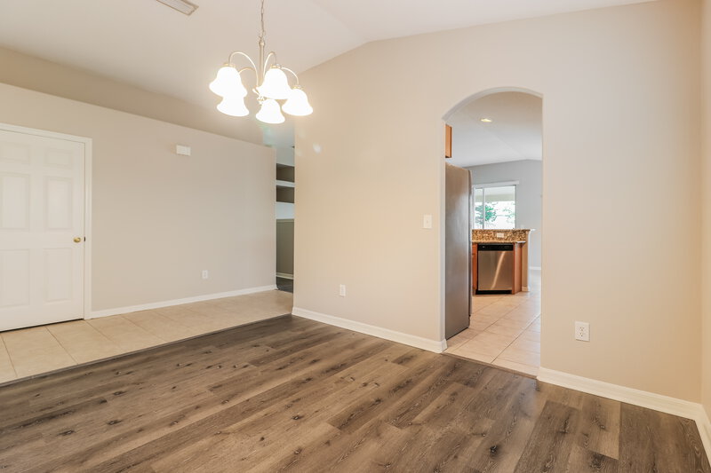2,815/Mo, 4723 Whispering Wind Ave Tampa, FL 33614 Dining Room View