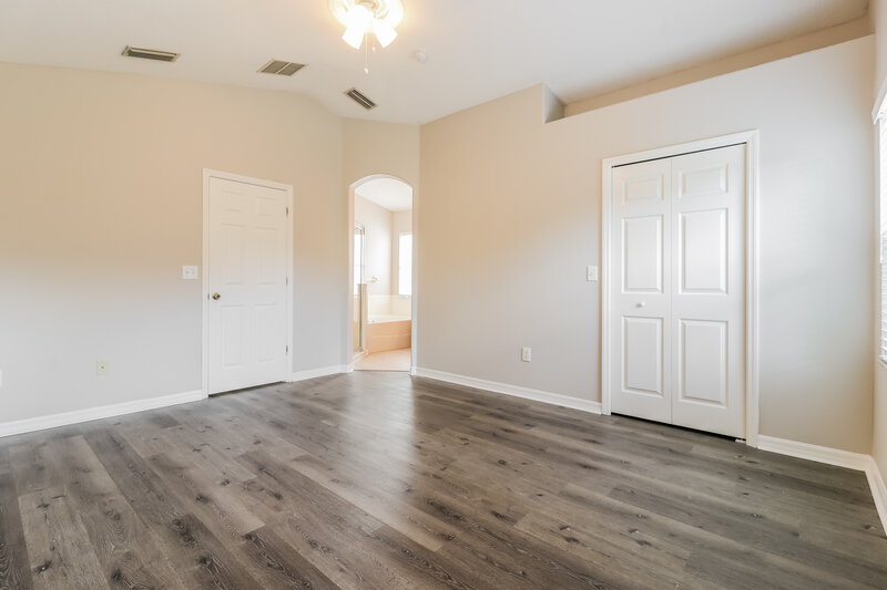 2,815/Mo, 4723 Whispering Wind Ave Tampa, FL 33614 Main Bedroom View