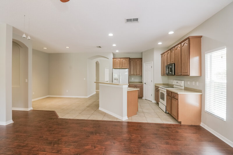 2,060/Mo, 9325 Creedmoor Ln New Port Richey, FL 34654 Living Room View 2