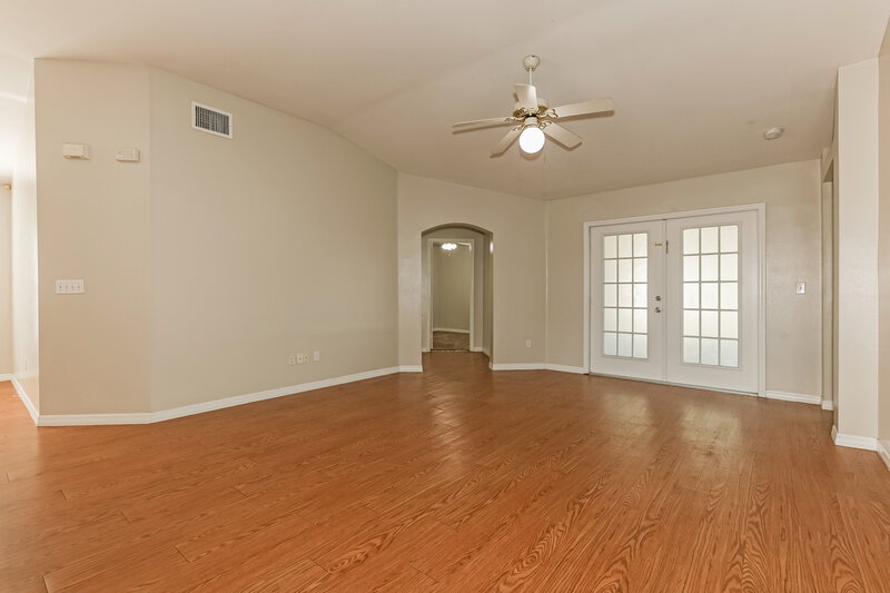 2,020/Mo, 1702 Erin Brooke Dr Valrico, FL 33594 Living Room View