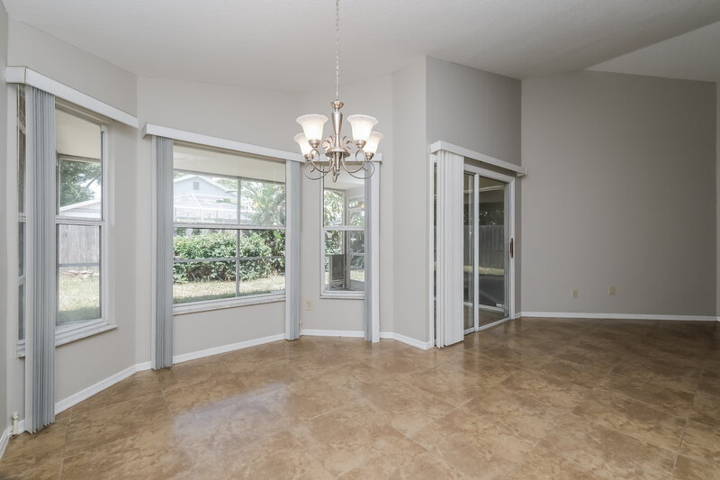 2,580/Mo, 2026 Glen Forge St Brandon, FL 33511 Breakfast Nook View