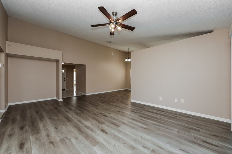 1,980/Mo, 1724 Elk Spring Dr Brandon, FL 33511 Living Room View 2