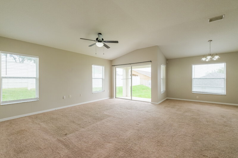 2,050/Mo, 7608 Mt Laurel Dr Zephyrhills, FL 33540 Living Room View