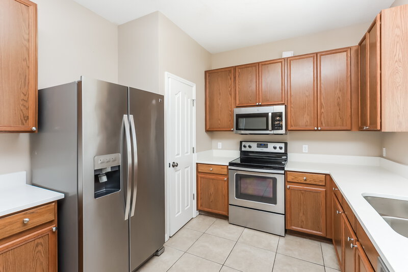 2,135/Mo, 12122 Fern Haven Ave Gibsonton, FL 33534 Misc View 4