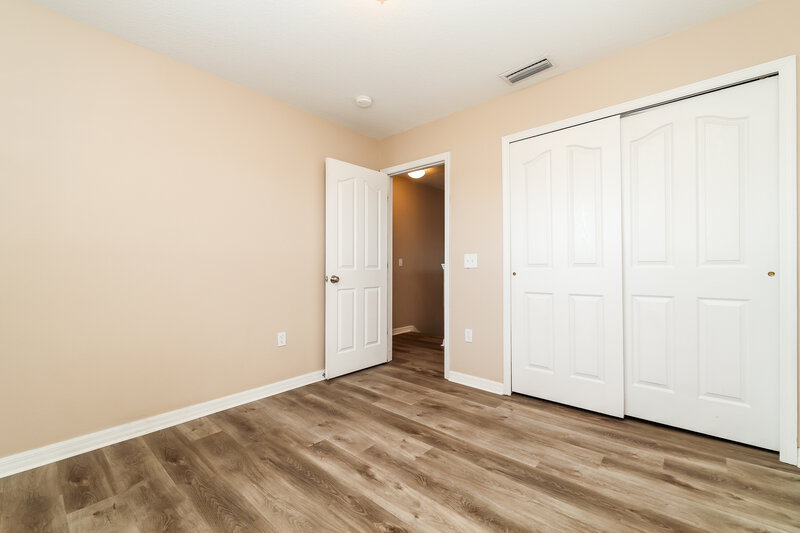 2,070/Mo, 12122 Fern Haven Ave Gibsonton, FL 33534 Bedroom View