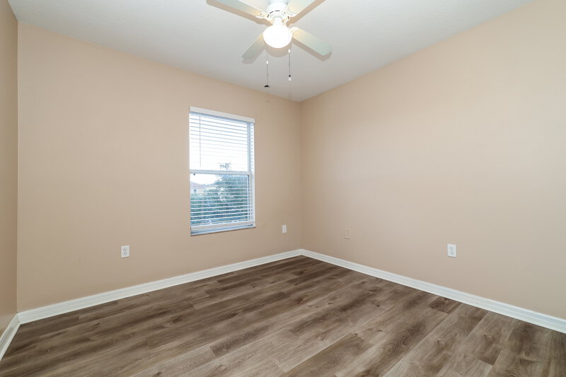 2,070/Mo, 12122 Fern Haven Ave Gibsonton, FL 33534 Bedroom View 3