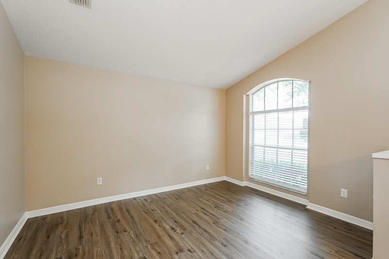 2,000/Mo, 6434 Sushi Ct Wesley Chapel, FL 33545 Sitting Room View