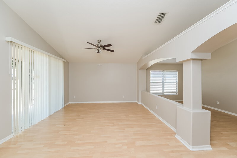 2,320/Mo, 2533 Siena Way Valrico, FL 33596 Living Room View