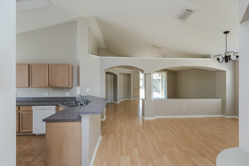 2,320/Mo, 2533 Siena Way Valrico, FL 33596 Dining Room View 2